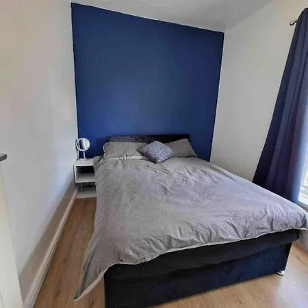 Beautiful 2 Bed House Near City Centre - 5G Wifi Kingston upon Hull Exterior photo